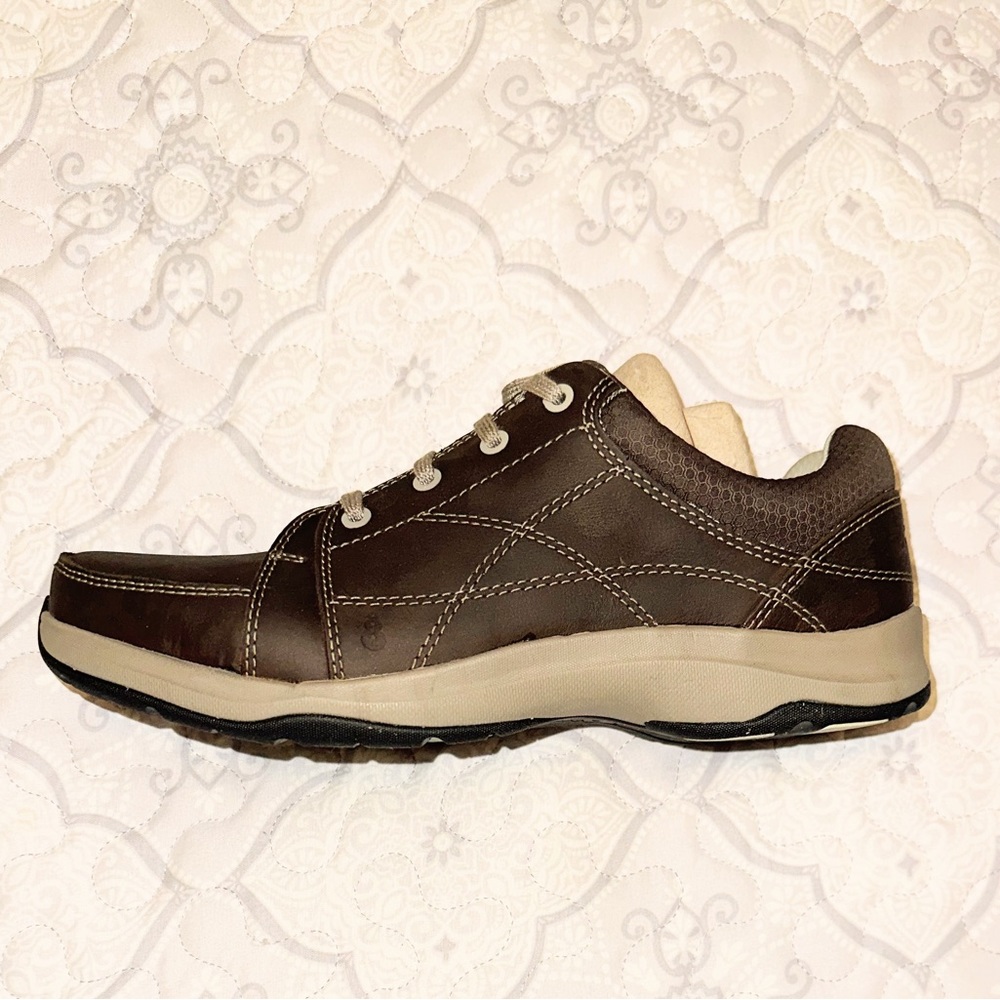 Ahnu Taraval shoes size 8